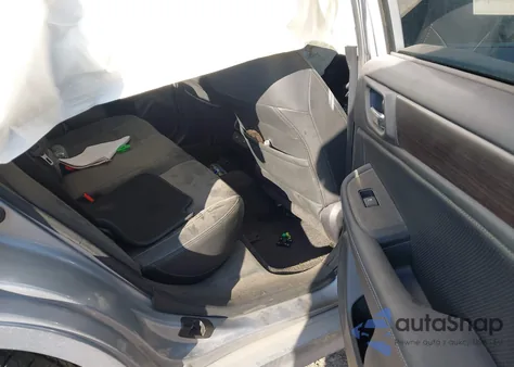 2015 Subaru Legacy 2.5I Limited z USA, uszkodzony, nr VIN 4S3BNBL61F3024465